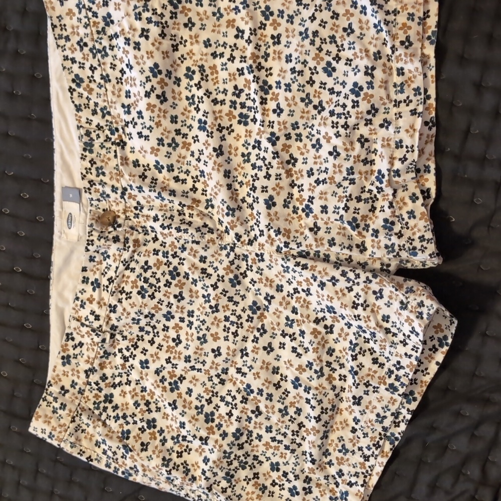 Old Navy women's shorts